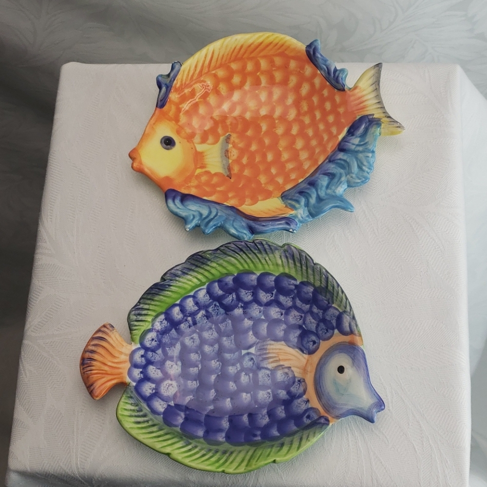 6 Pier 1 Hand painted Dolomite Fish Plates